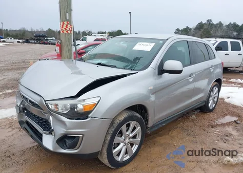 2015 Mitsubishi Outlander Sport Es z USA, uszkodzony, nr VIN 4A4AR3AU8FE001866